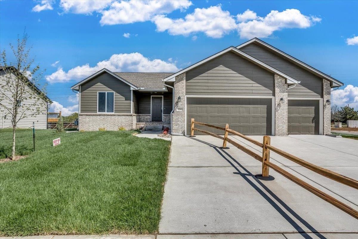 224 Ripley Ct. Derby, KS 67037