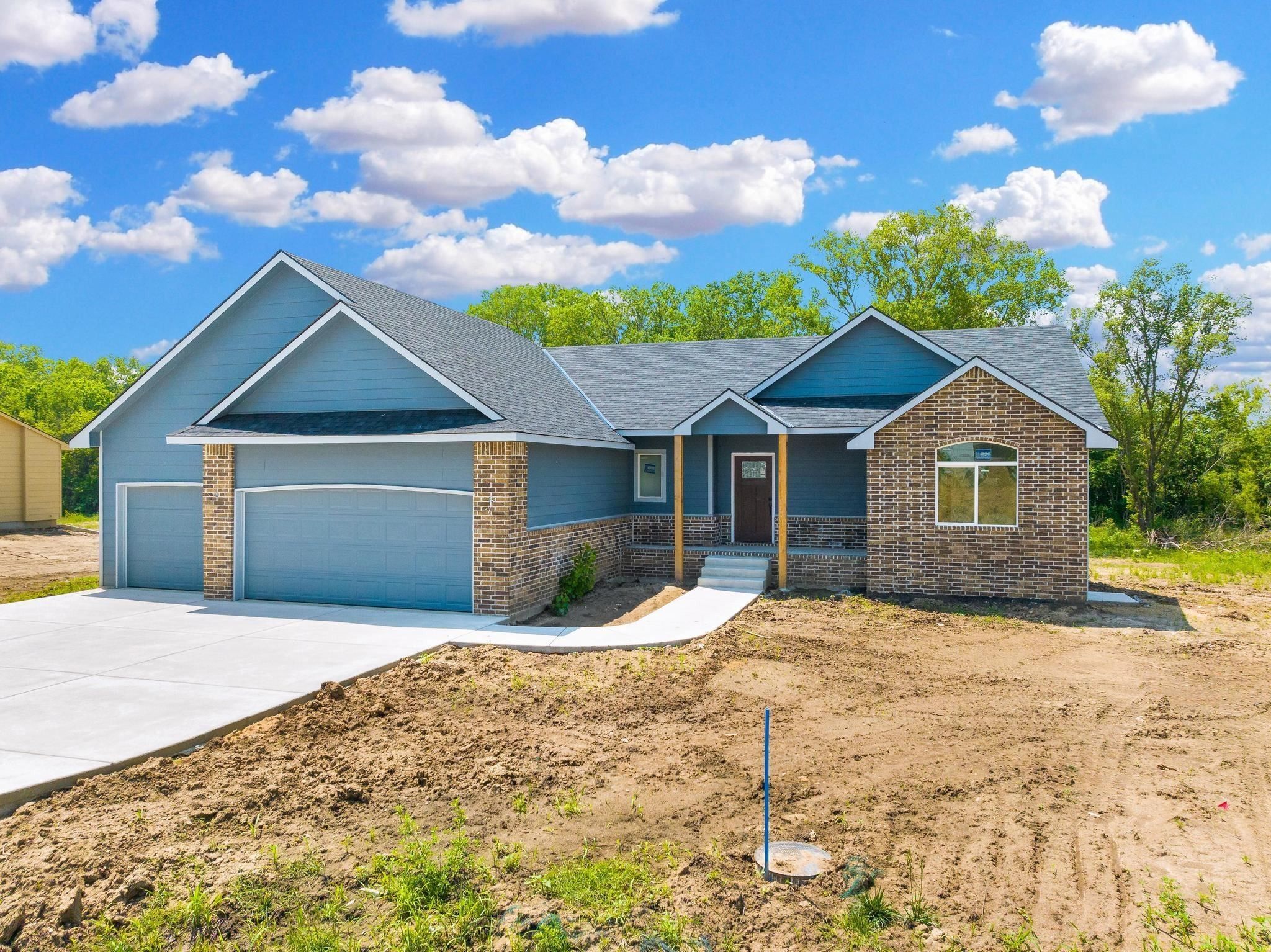 515 S Arbor Valley Way. Valley Center, KS 67147