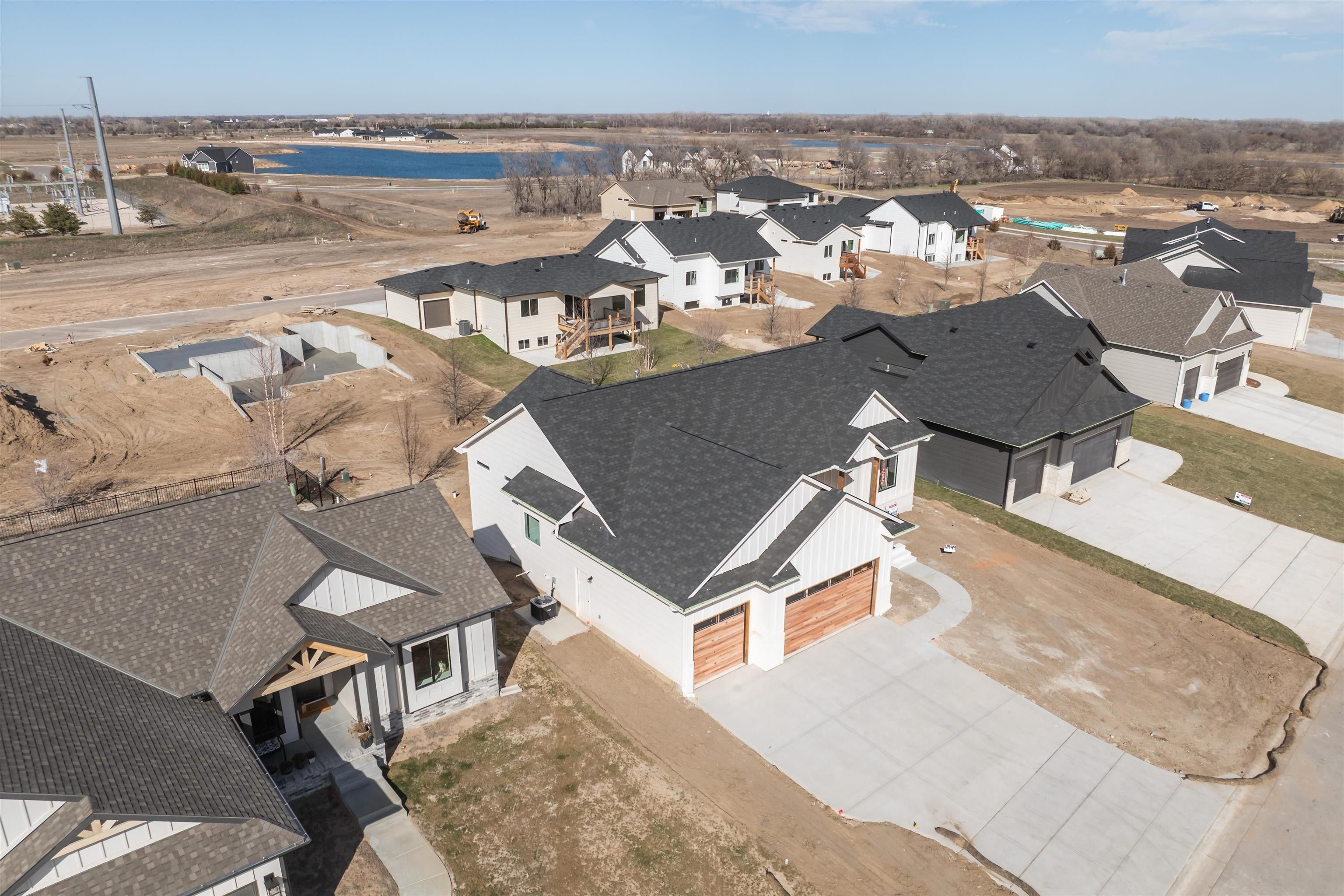 4949 N Emerald Ct. Maize, KS 67101