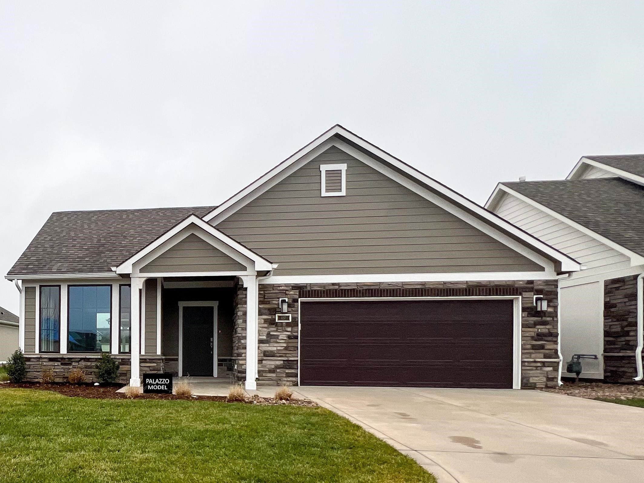 127 S Heritage Way. Andover, KS 67002