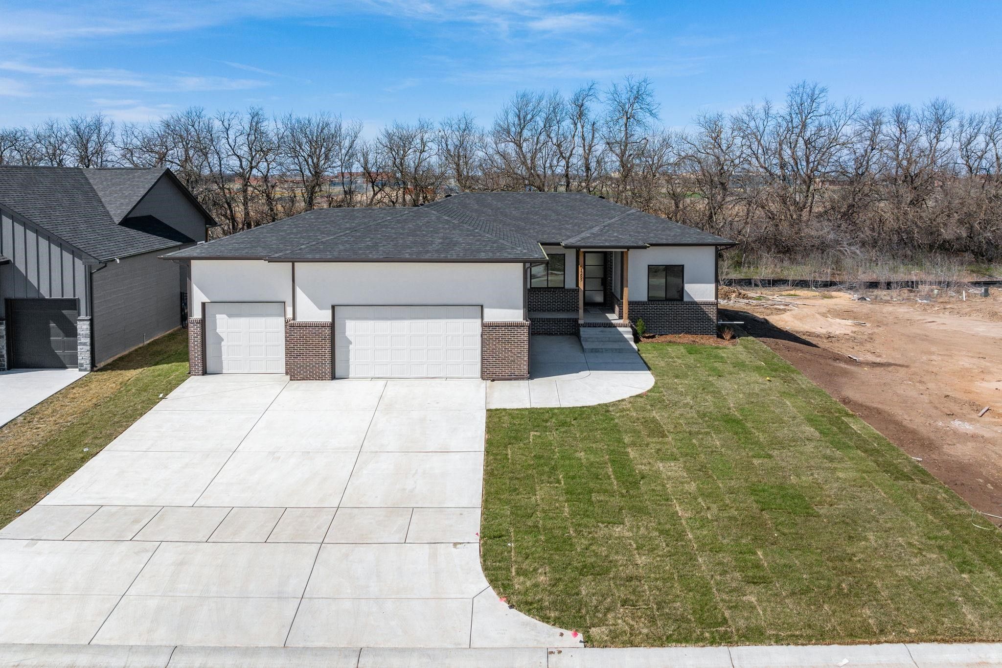 1285 S Crabtree Ln. Goddard, KS 67052