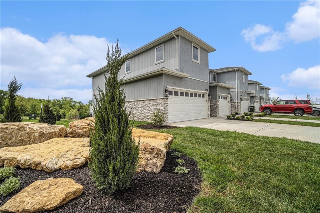 22903 W 72Nd Terrace. Shawnee, KS 66227