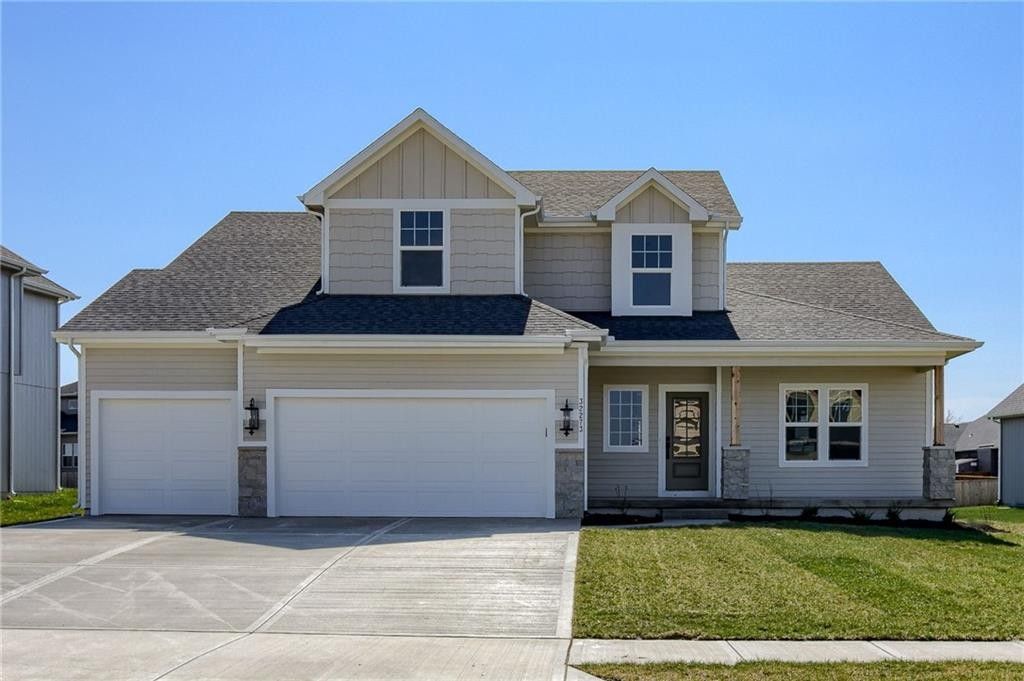 32273 W 165Th Terrace. Gardner, KS 66030