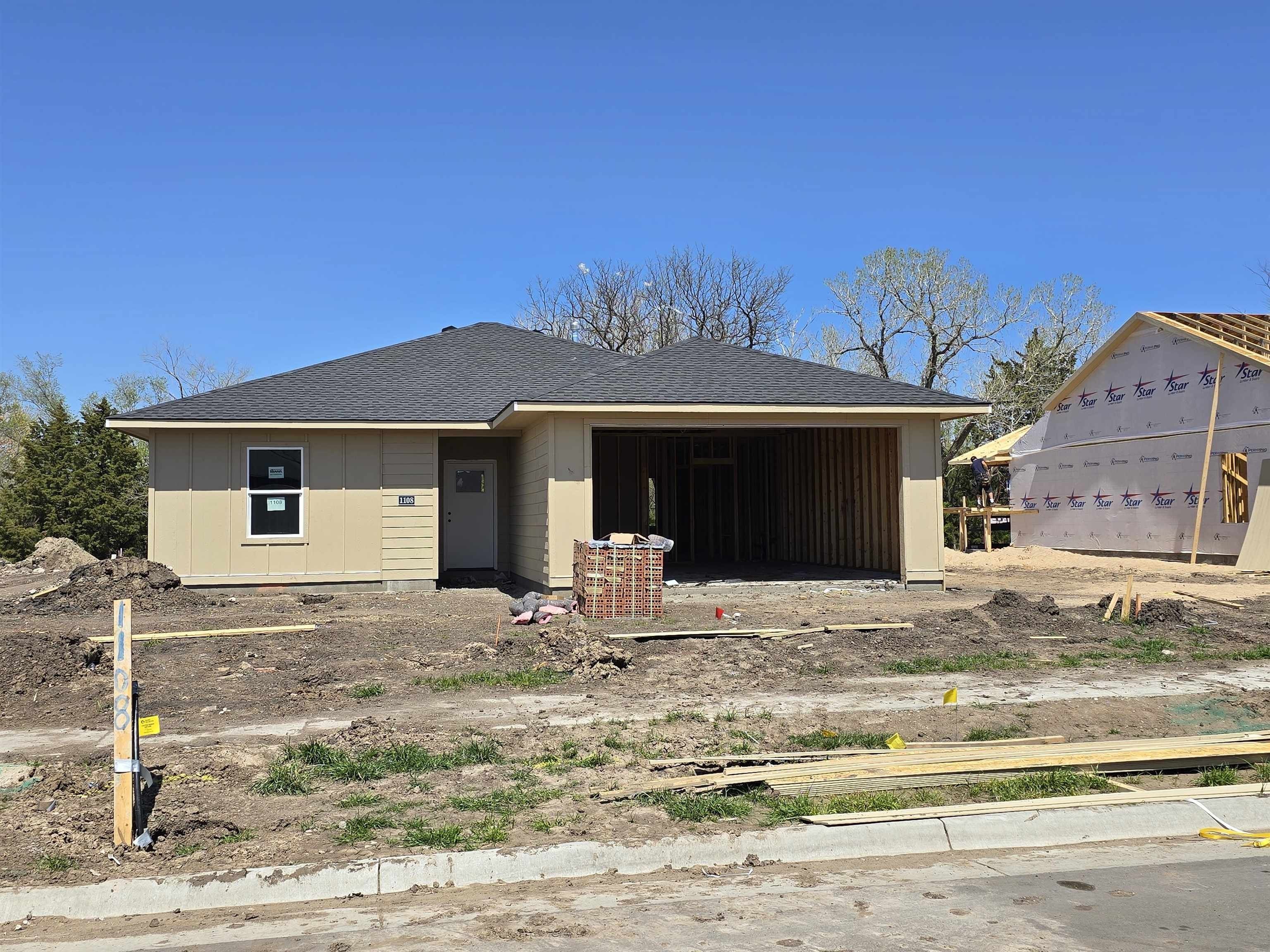 1108 Se 8Th. Newton, KS 67114