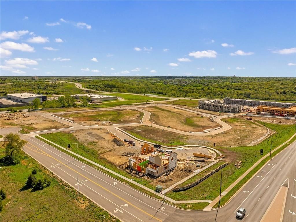 9537 Jupiter Street. Lenexa, KS 66219