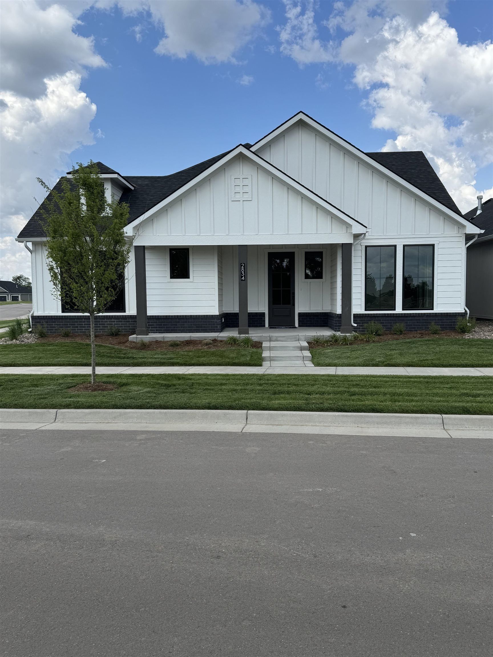 2834 W Shearwater. Wichita, KS 67204