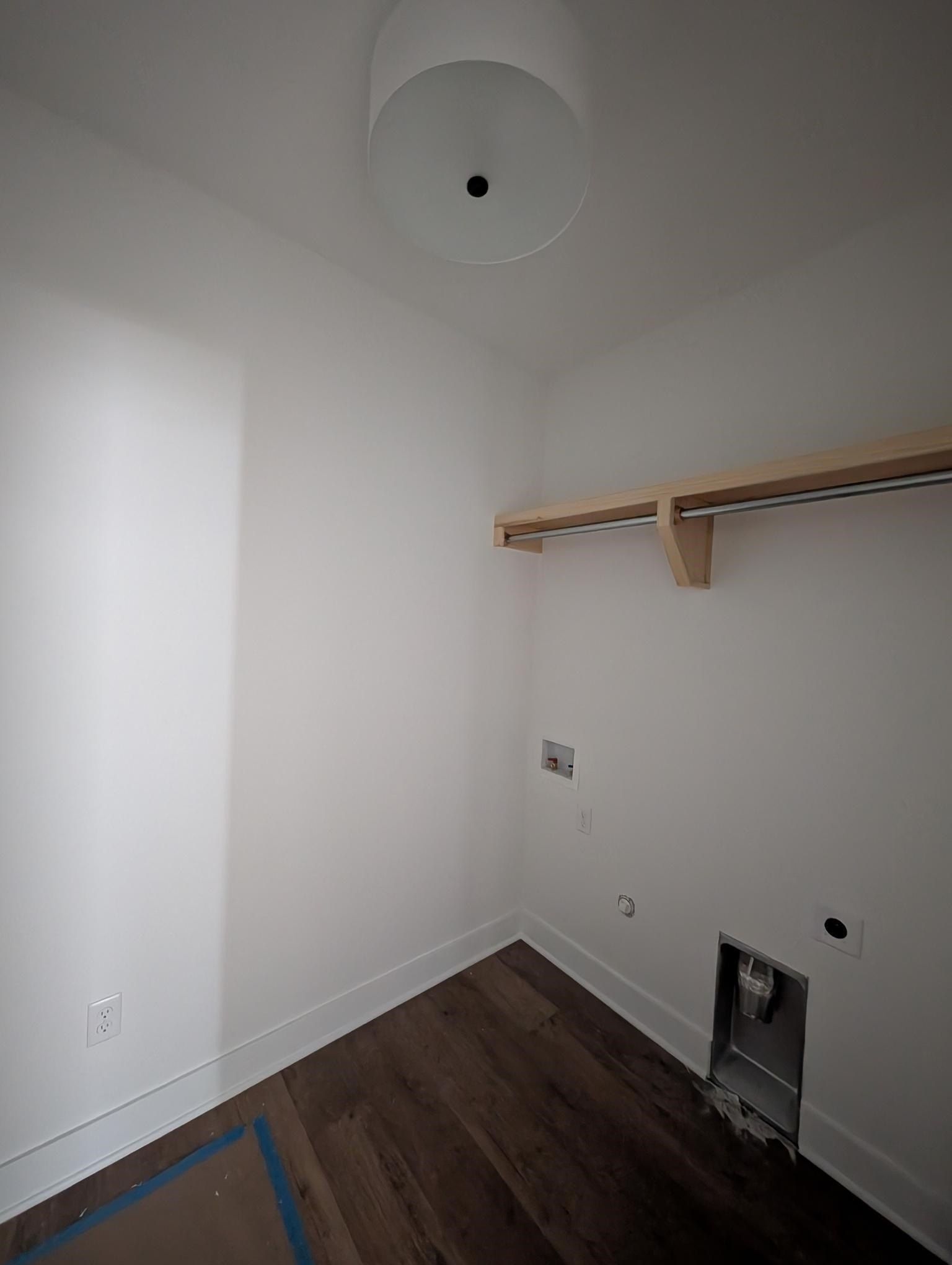 319 W Boxthorn. Andover, KS 67002