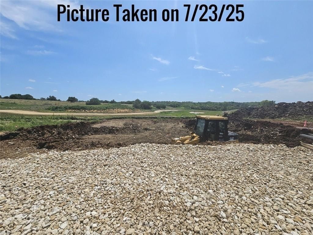 11271 S Sunray Drive. Olathe, KS 66061