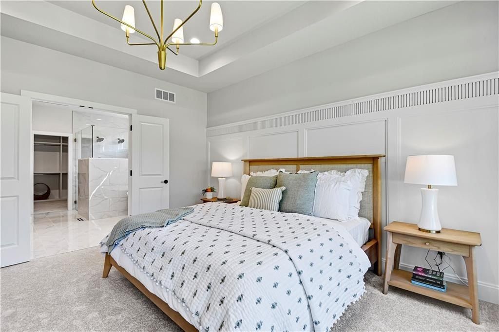 24916 W 98Th Place. Lenexa, KS 66227