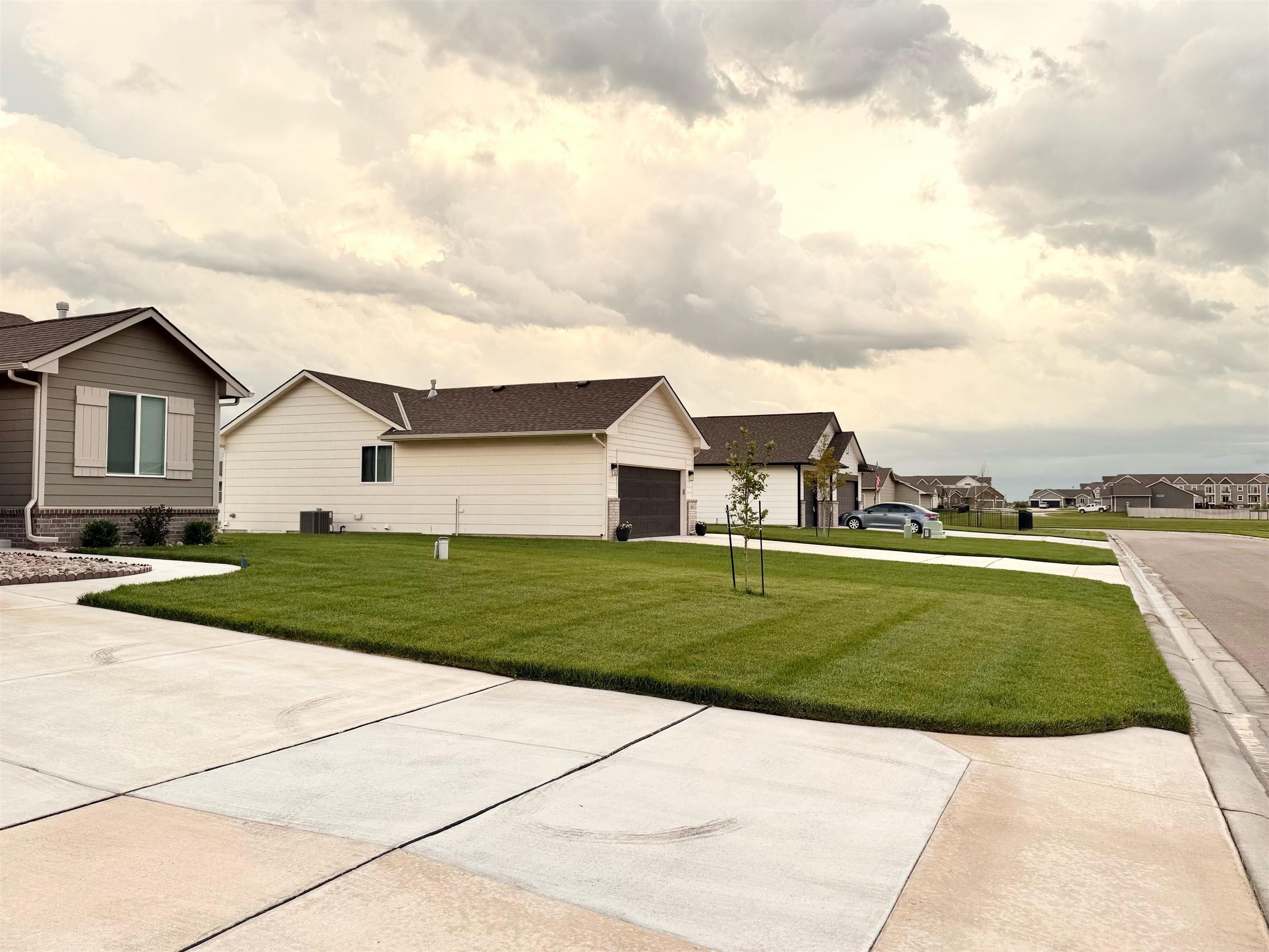 4560 N Atherton St. Maize, KS 67101