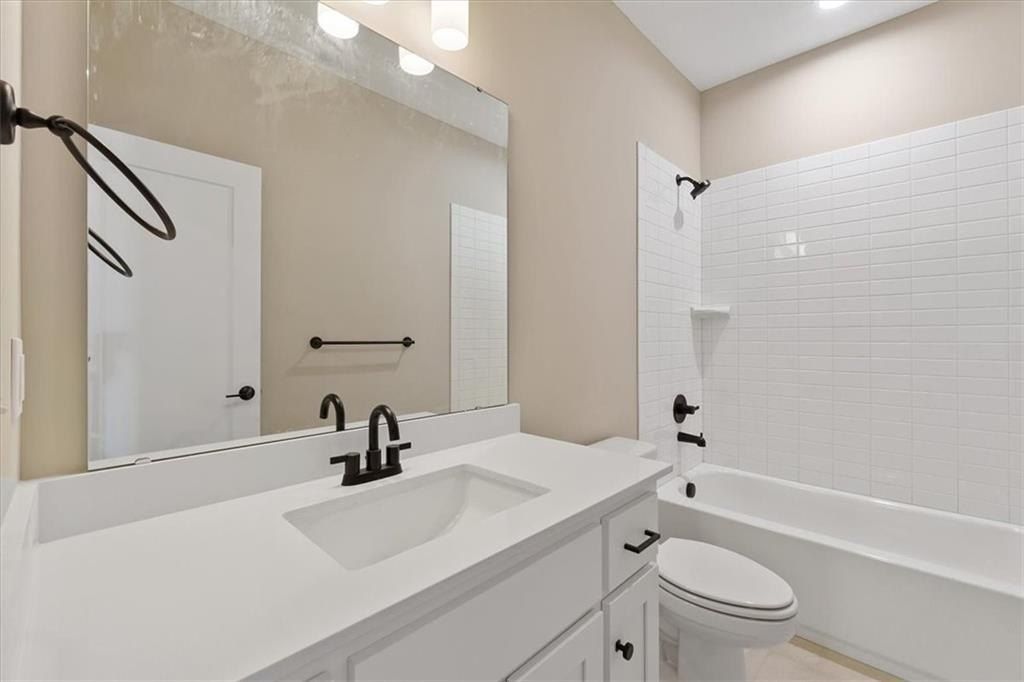 24974 W 94Th Place. Lenexa, KS 66227