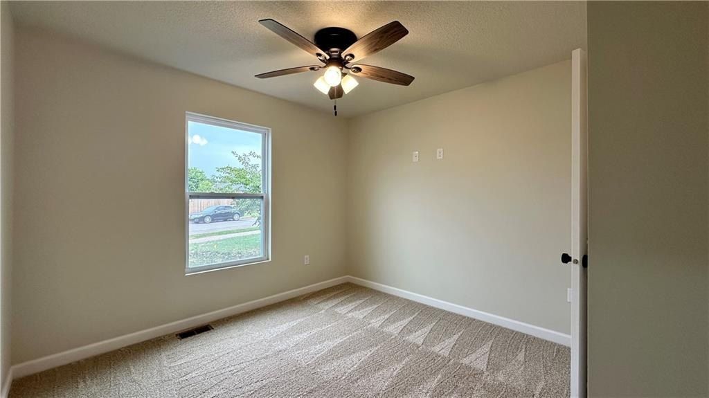 544 W 18Th Street. Ottawa, KS 66067