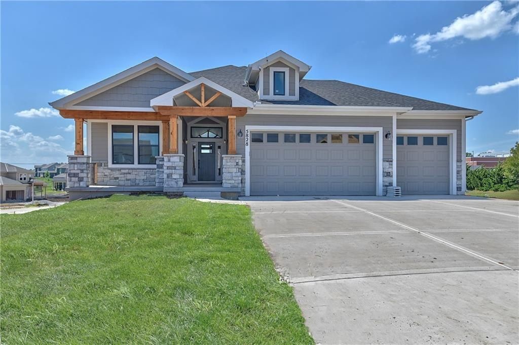 6024 Arapahoe Street. Shawnee, KS 66226