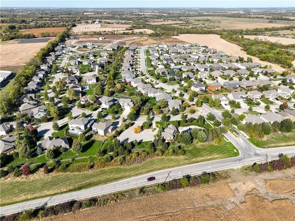 19622 Barstow Street. Spring Hill, KS 66083