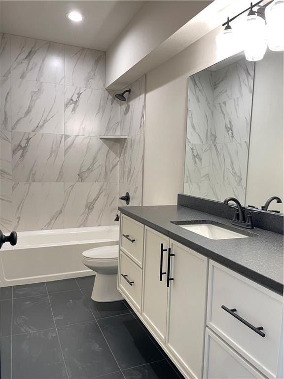 9019 Freedom Circle. Lenexa, KS 66227