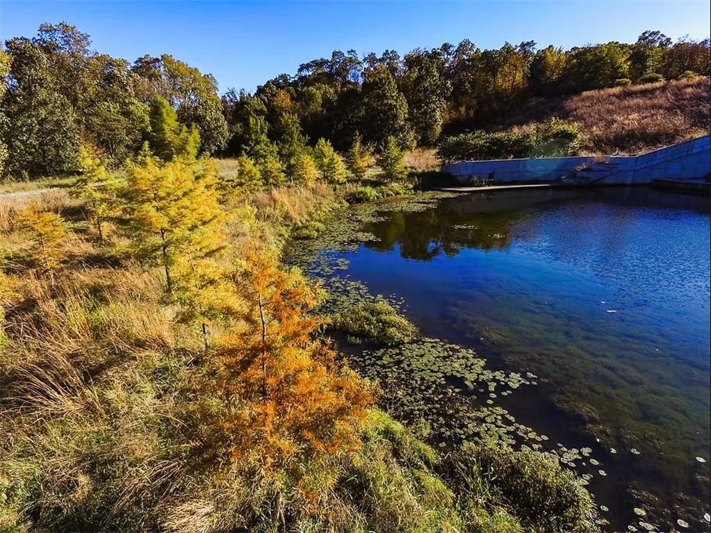 22480 W 89Th Terrace. Lenexa, KS 66227