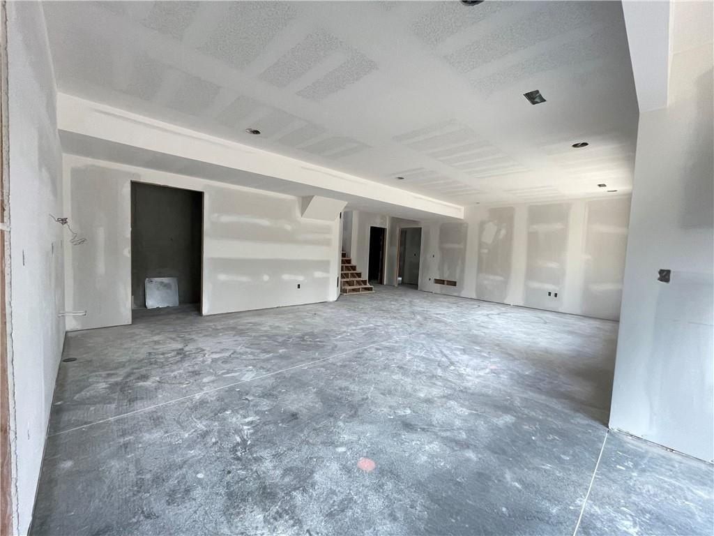 9050 Freedom Circle. Lenexa, KS 66227