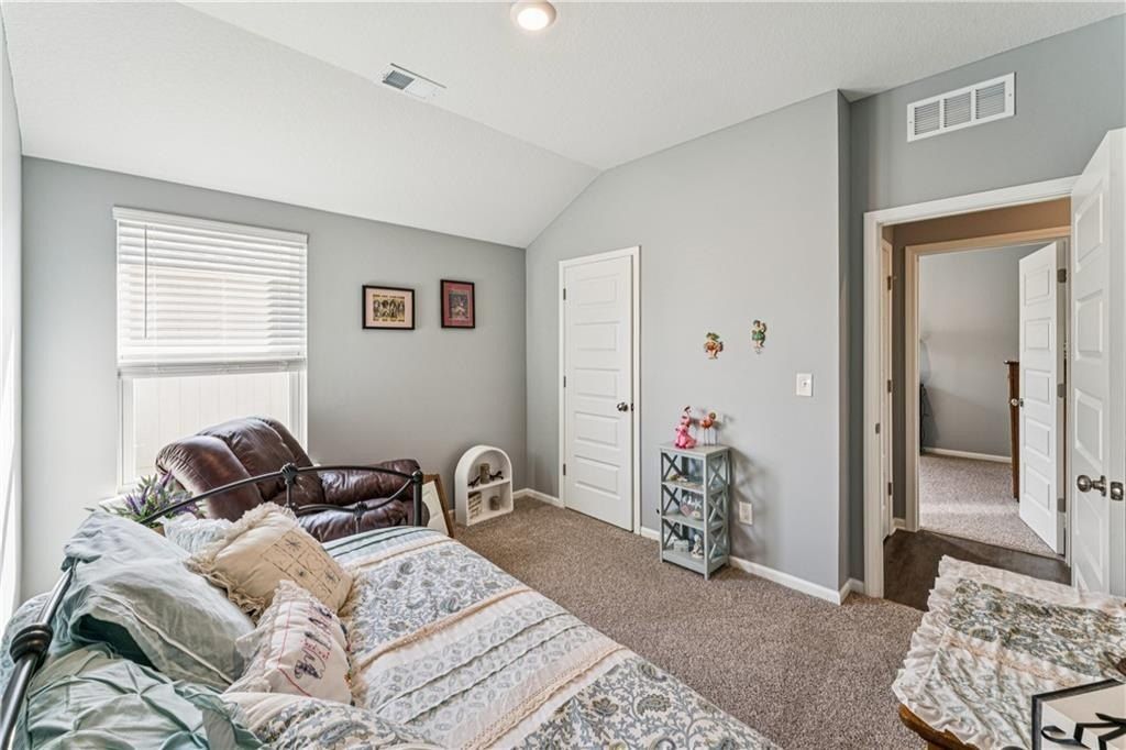 20367 W 193Rd Terrace. Spring Hill, KS 66083