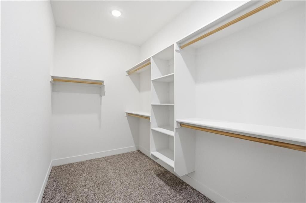 20644 Skyview Lane. Spring Hill, KS 66083