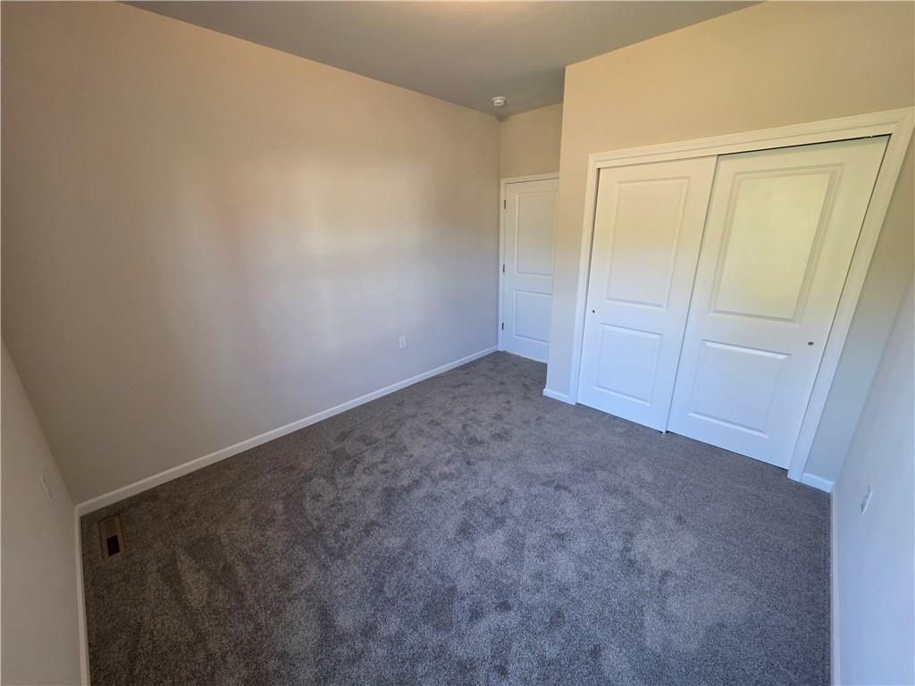 512 Pearl Avenue. Independence, KS 67301