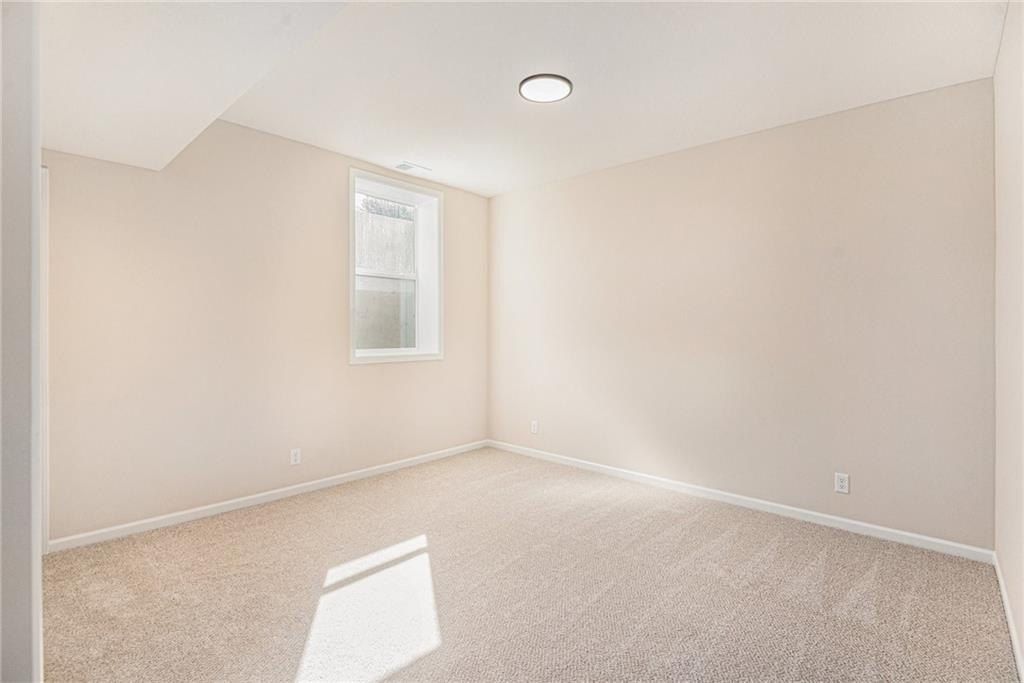 1221 Desoto Road. Lansing, KS 66043