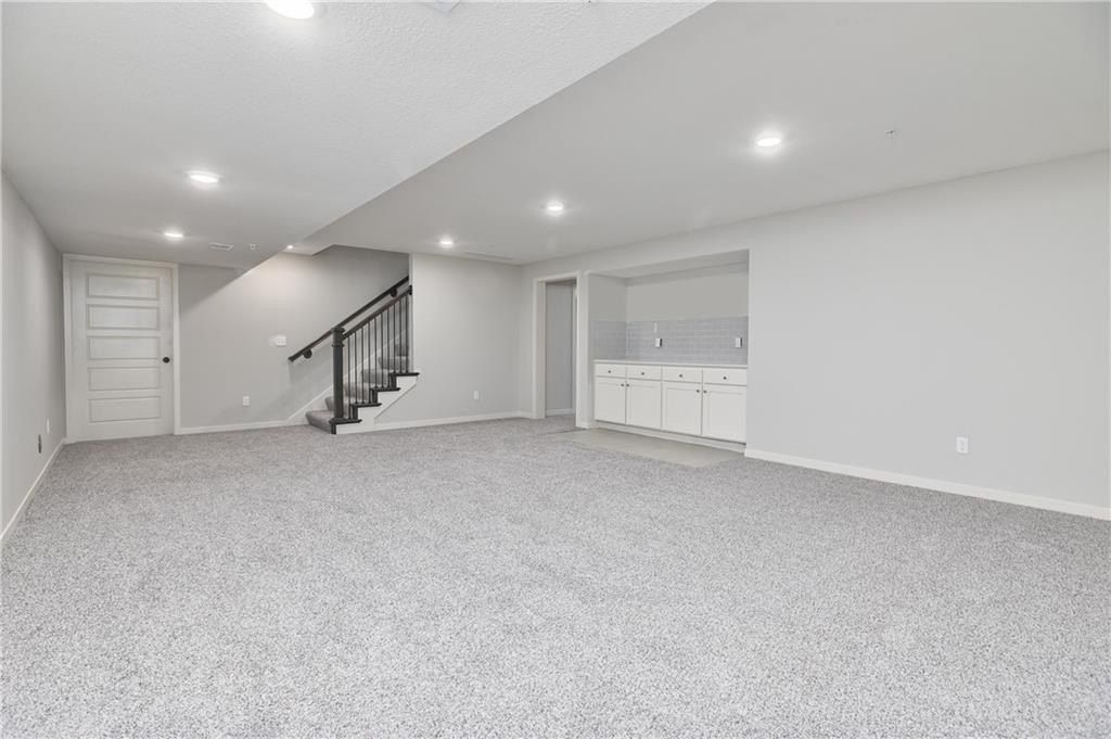 105 S Diane Drive. Olathe, KS 66061