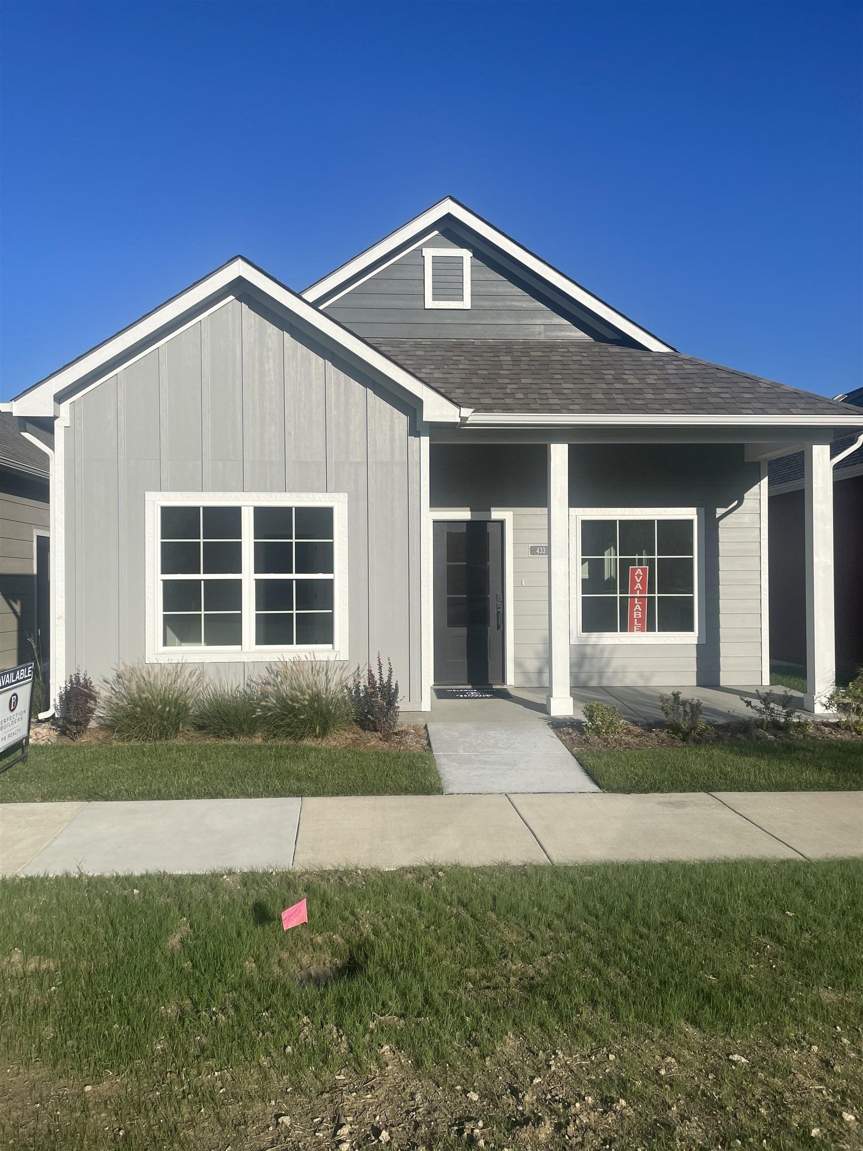 433 E Lexington Ln. Andover, KS 67002