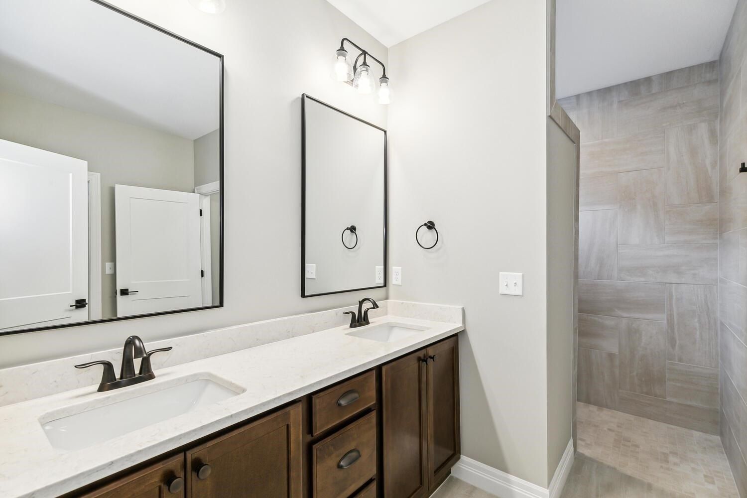 328 W Pepper Tree. Andover, KS 67002