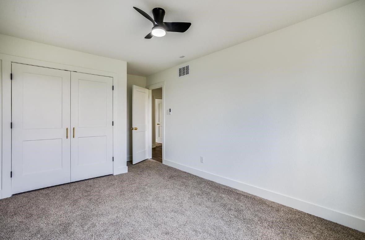 275 S Arbor Valley Way. Valley Center, KS 67147