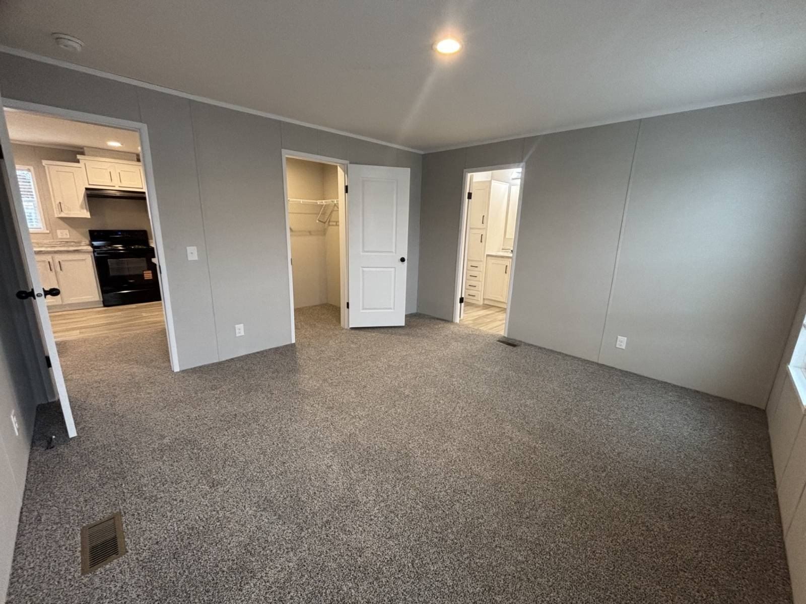 422 1199 E Santa Fe. Gardner, KS 66030