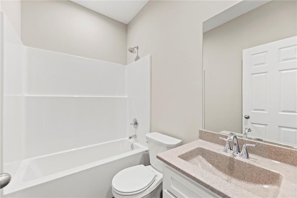 818 W 10Th Street. Ottawa, KS 66067