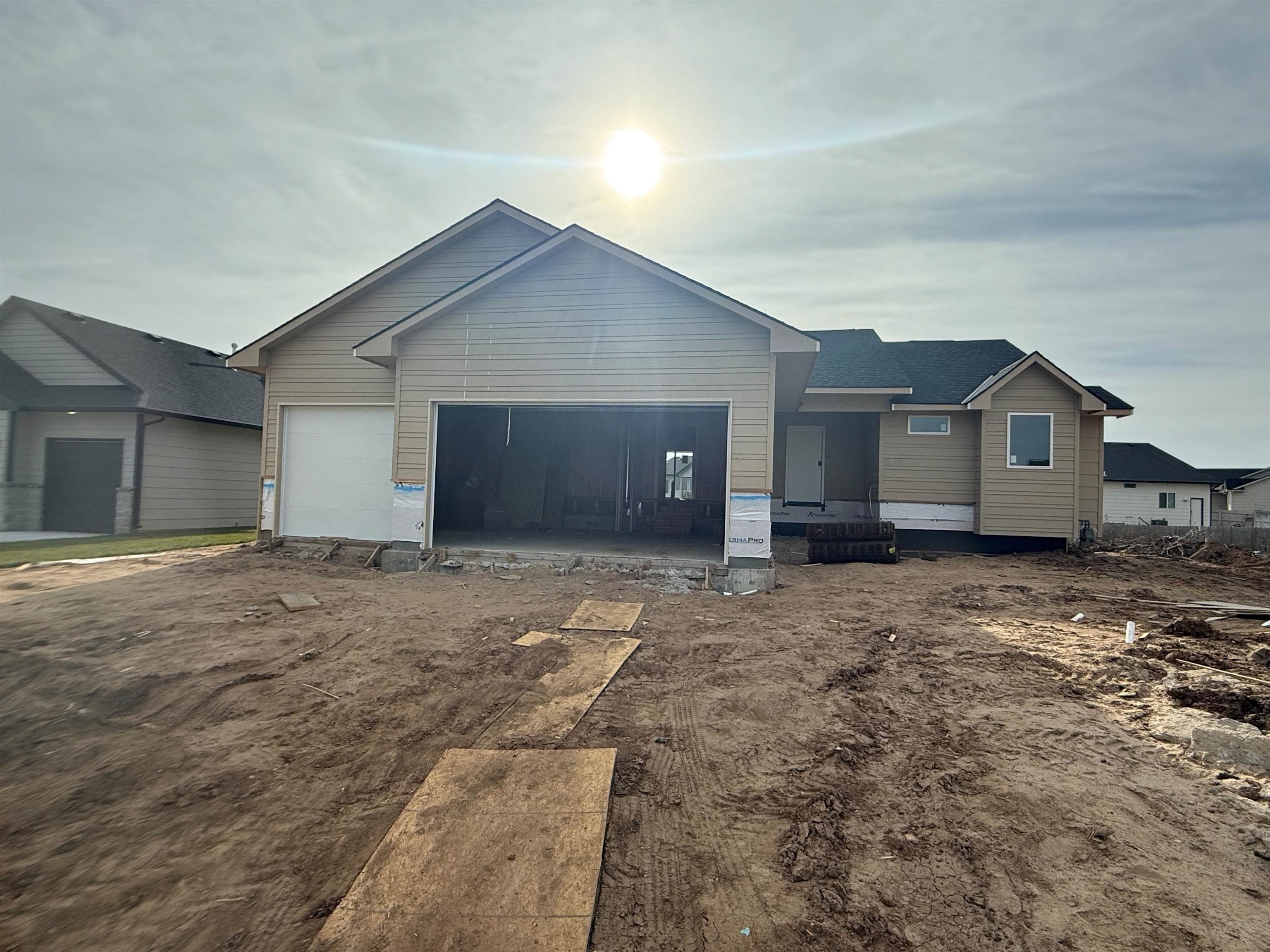 137 E Poplar Cir. Goddard, KS 67052