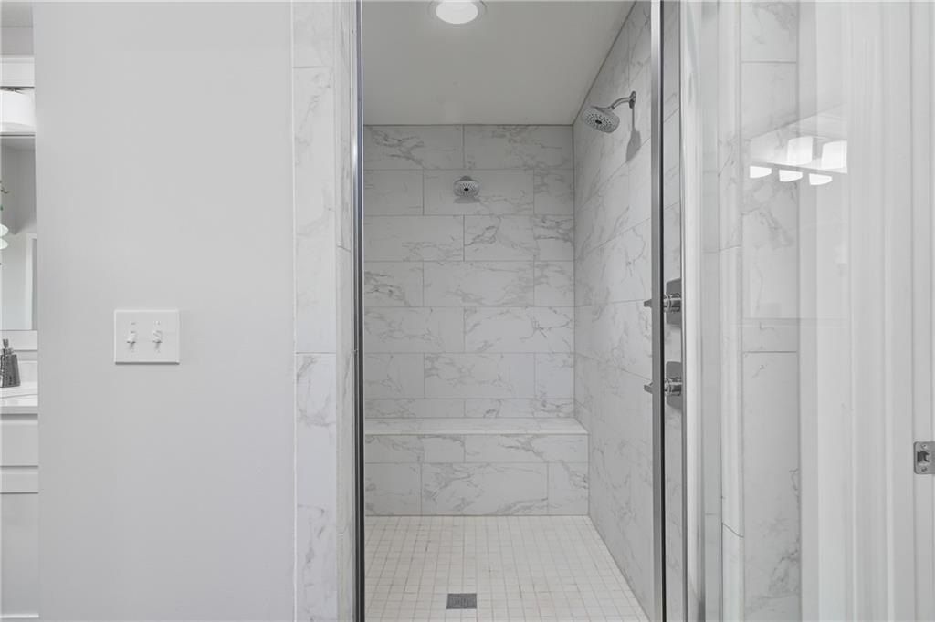 6122 Lewis Drive. Shawnee, KS 66226