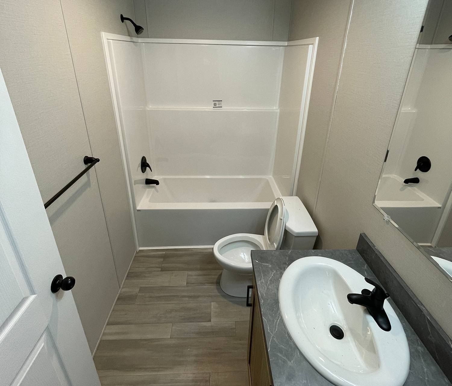 30 Woodmoor Ct. Leavenworth, KS 66048