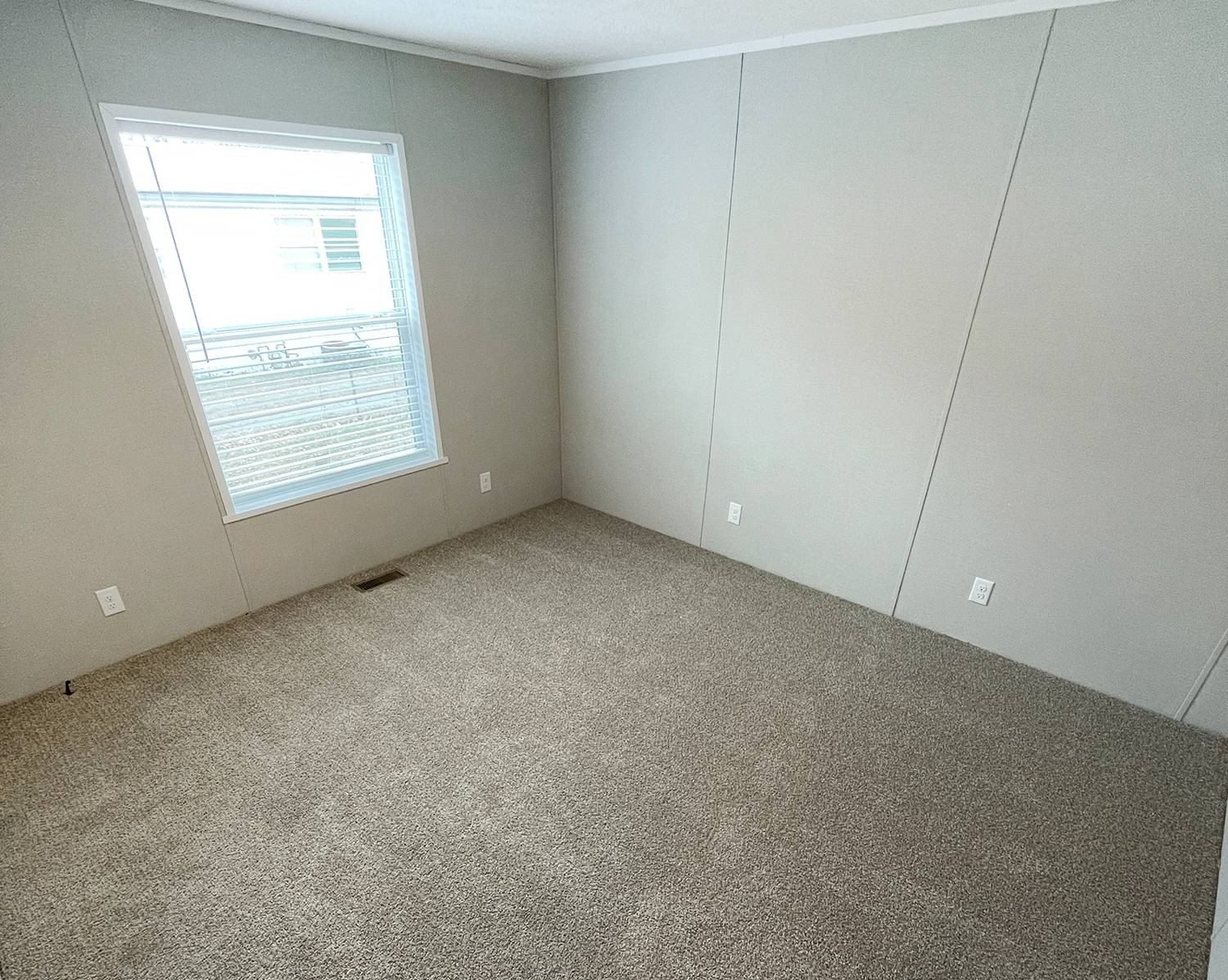 56 Woodmoor Ct. Leavenworth, KS 66048