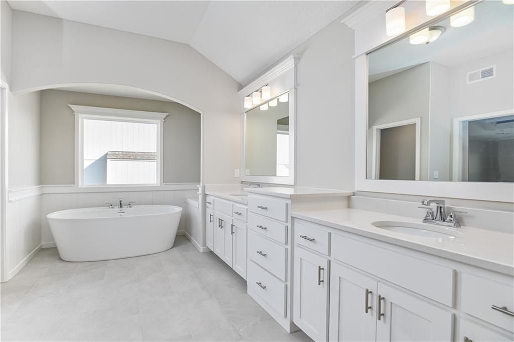 2714 W Park Street. Olathe, KS 66061