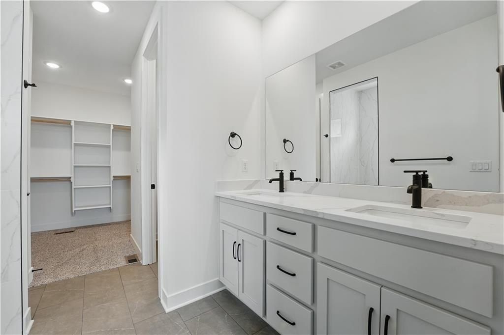 Skyview Lane. Spring Hill, KS 66083