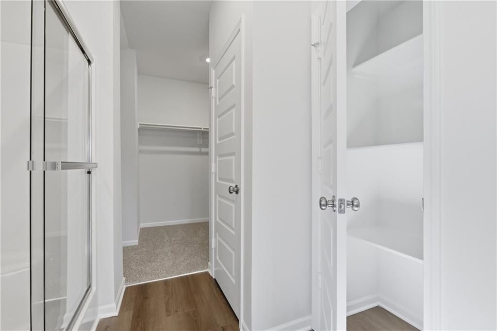 20232 W 194Th Terrace. Spring Hill, KS 66083