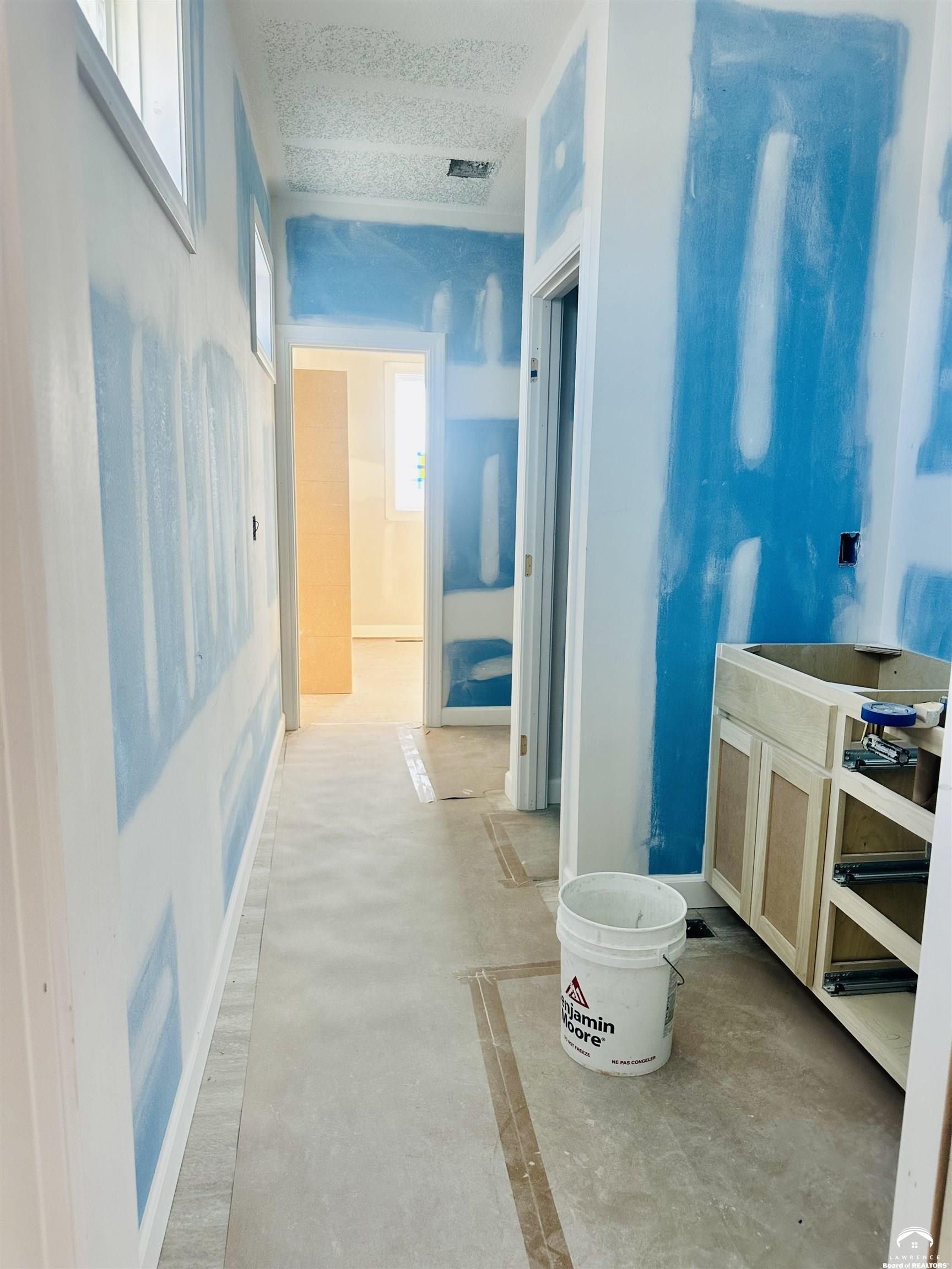 406 Glenn Court. Baldwin City, KS 66006