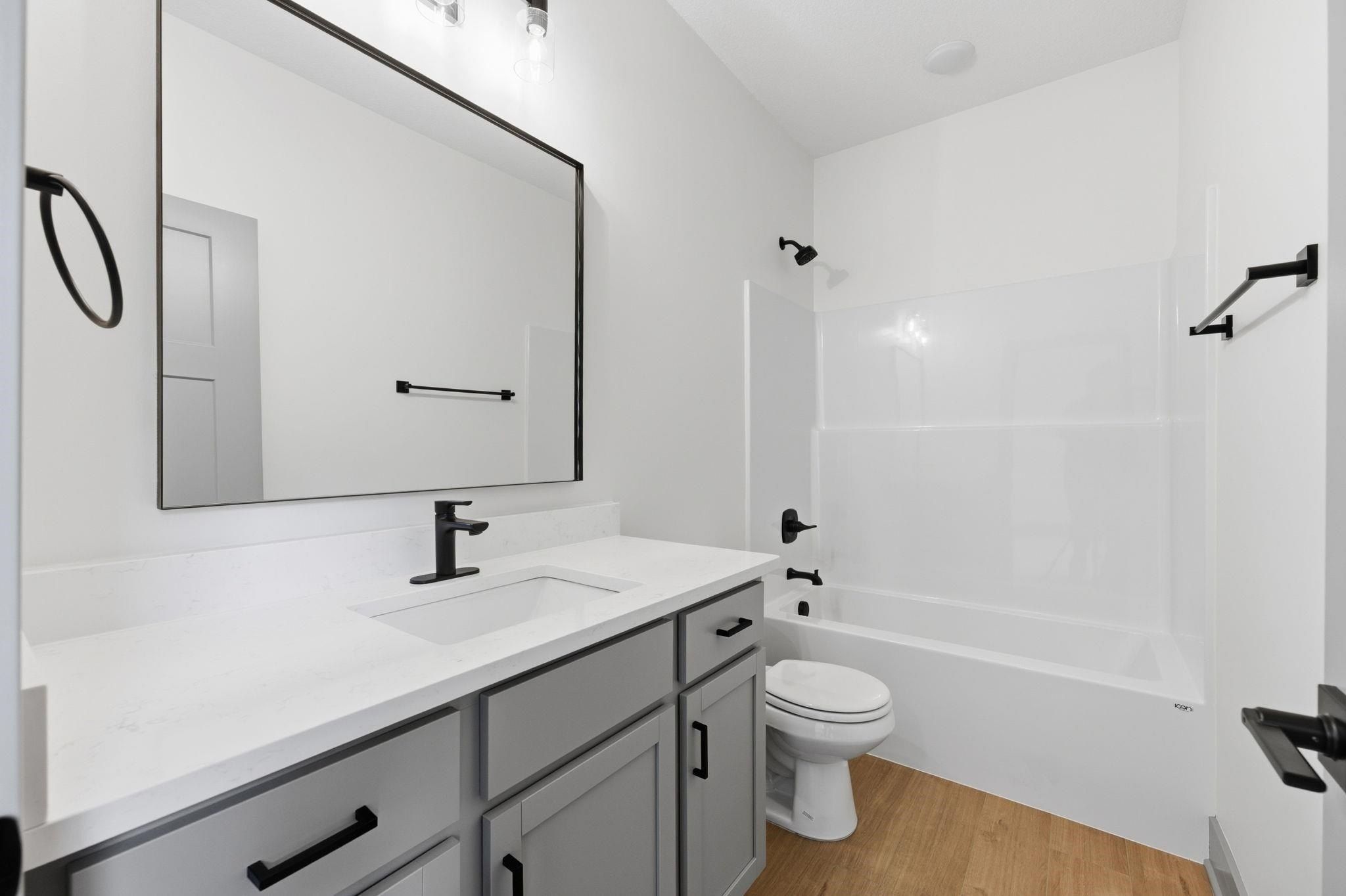 526 Elmwood St. Park City, KS 67147