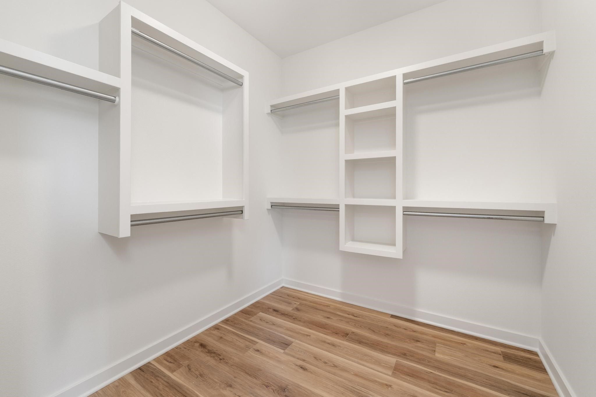 707 N Rainbow Lake St. Wichita, KS 67235