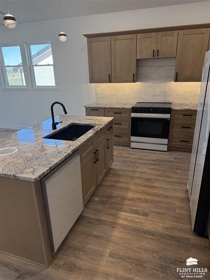 2532 Wren Lane. Junction City, KS 66441