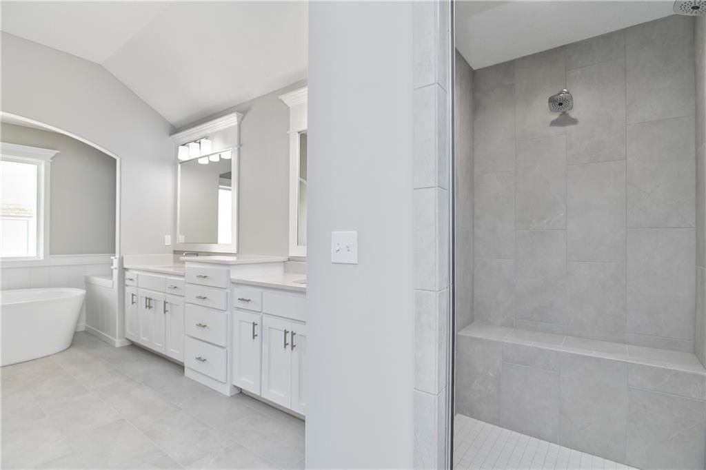 2761 W Park Street. Olathe, KS 66061