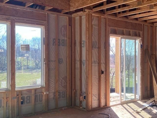 20665 Skyview Lane. Spring Hill, KS 66083