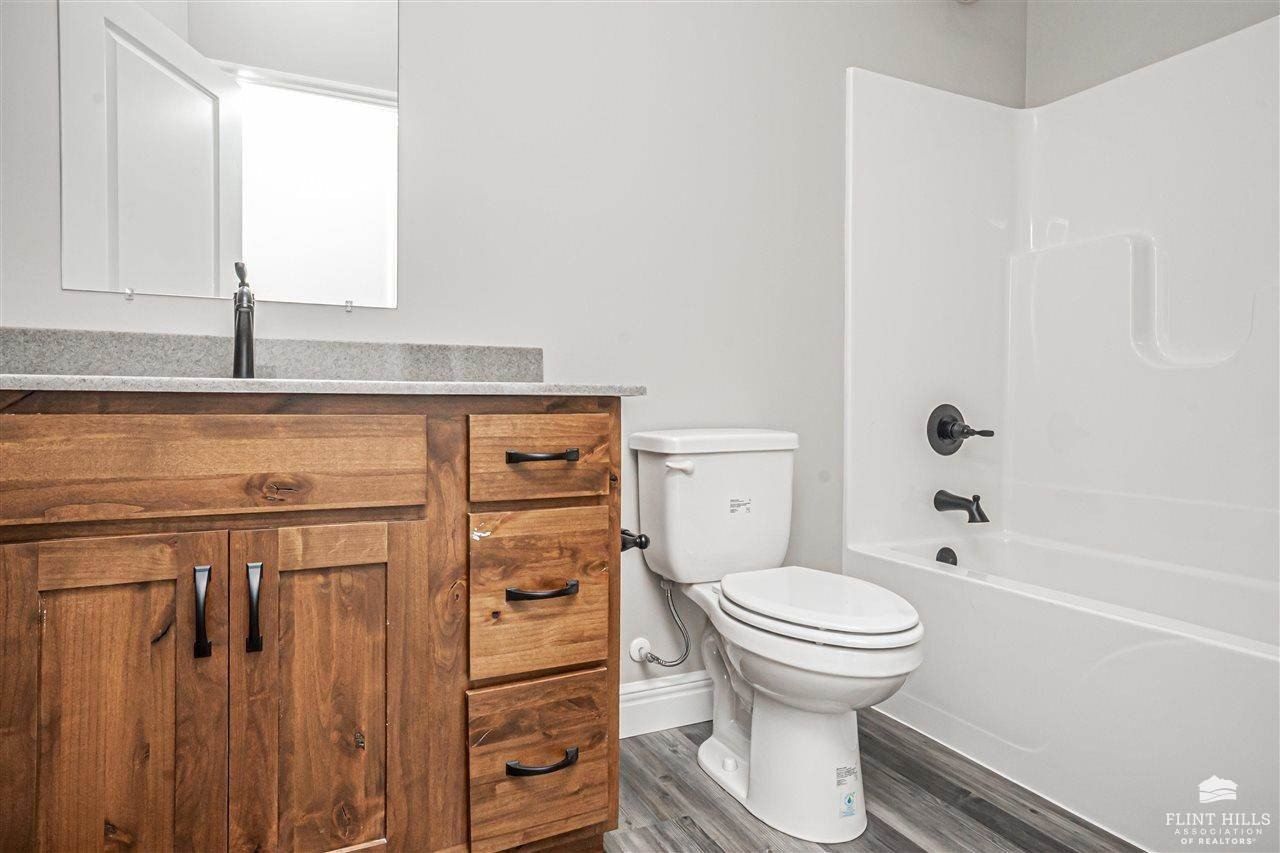 1806 Broadfoot Drive. Abilene, KS 67410