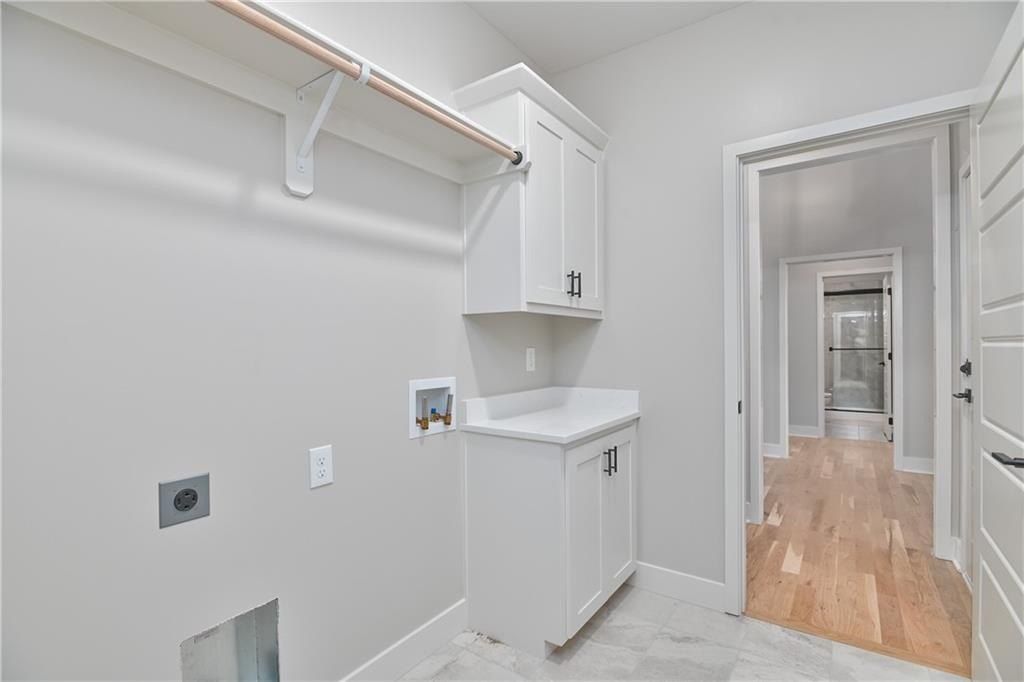 6024 Arapahoe Street. Shawnee, KS 66226