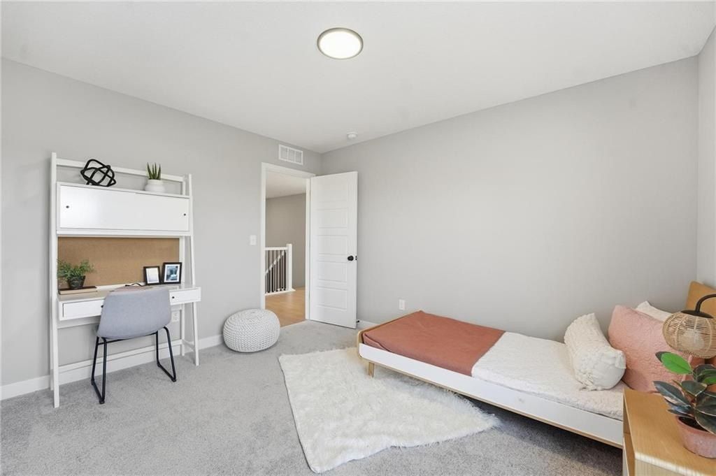 18275 W 166Th Terrace. Olathe, KS 66062