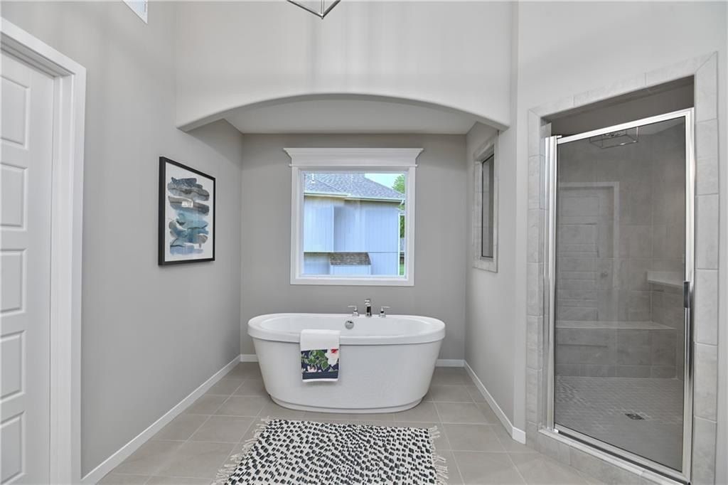 23827 W 59Th Terrace. De Soto, KS 66018