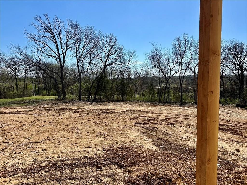 23814 Clear Creek Parkway. Shawnee, KS 66226