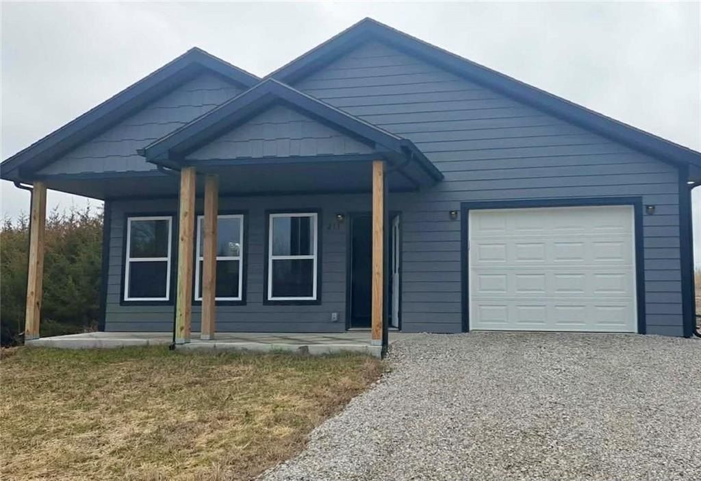 213 Bald Eagle Drive. Linn Valley, KS 66040